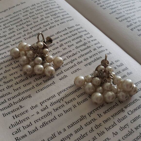 Vintage Pearls Dangle Earrings - Picture 1 of 6